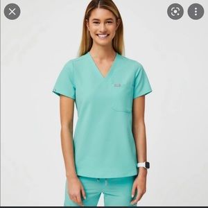 Fig scrubs, color aqua, size XS in both top and bottom